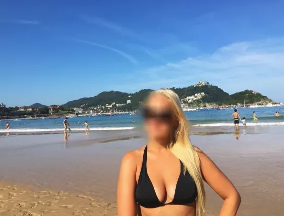 Cara, 35