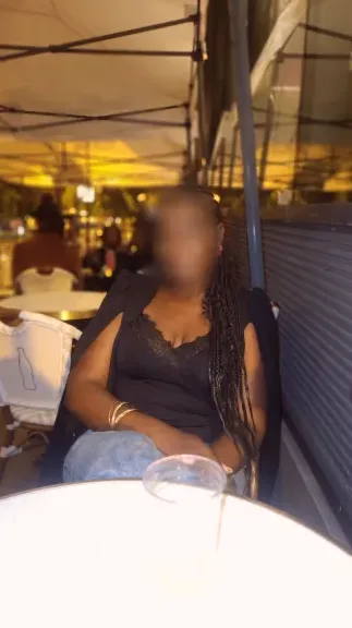Hanna, 34