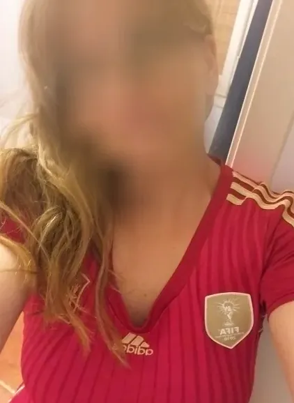 Jacqueline, 35