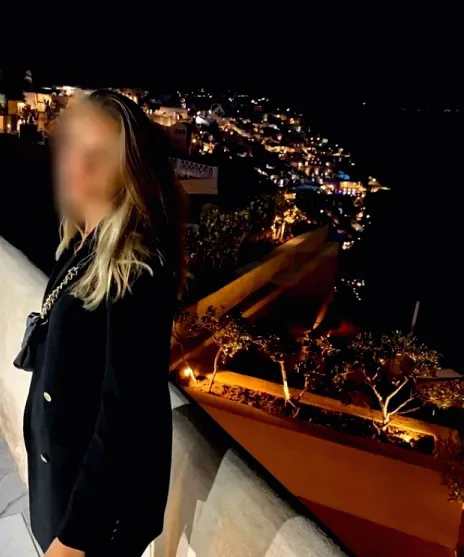 Juliane, 32
