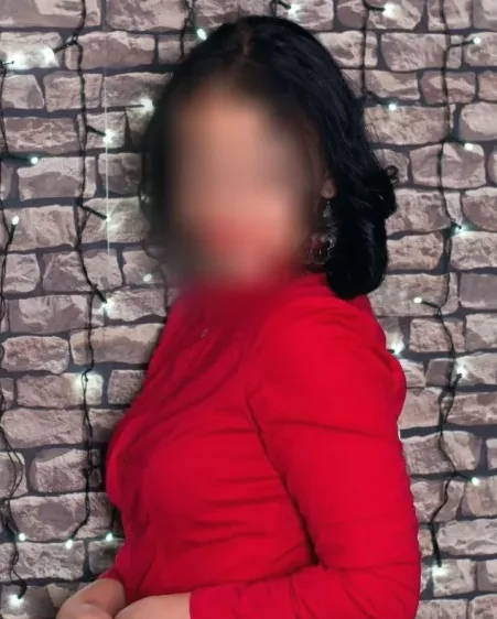 Katrin, 36