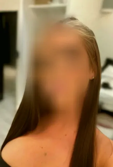 Lea, 28