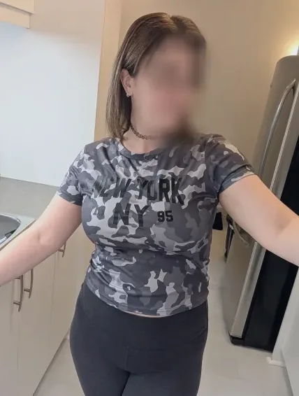 Michelle, 29