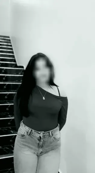 Wiebke, 18